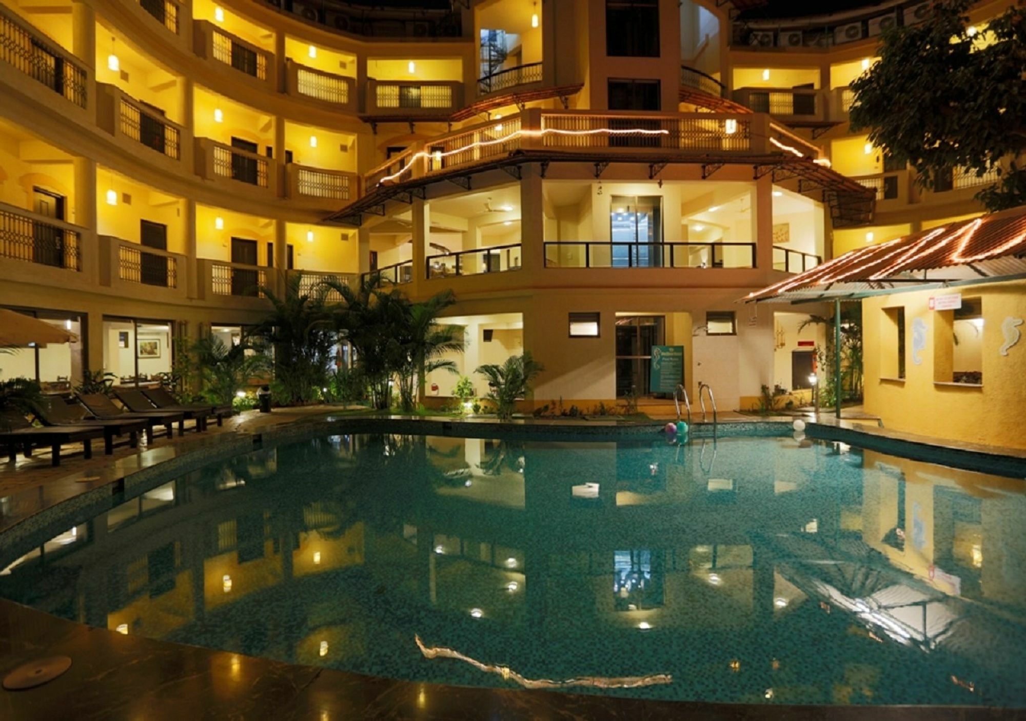 The Sea Horse Resort Бага Екстер'єр фото